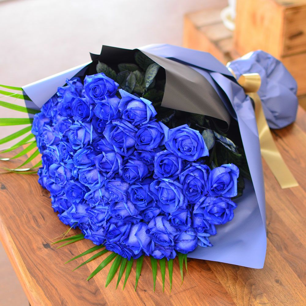 青いバラ60本の花束